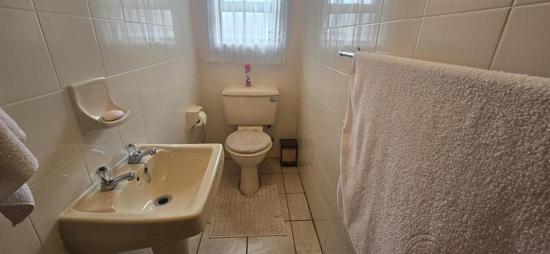 4 Bedroom Property for Sale in Outeniqua Strand Western Cape